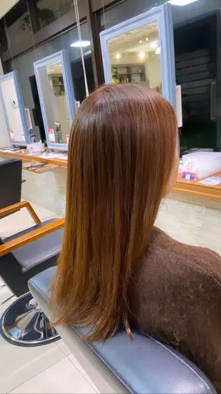 ロング カラー センターパート/眉毛 メンズカットNEXTのヘアスタイル