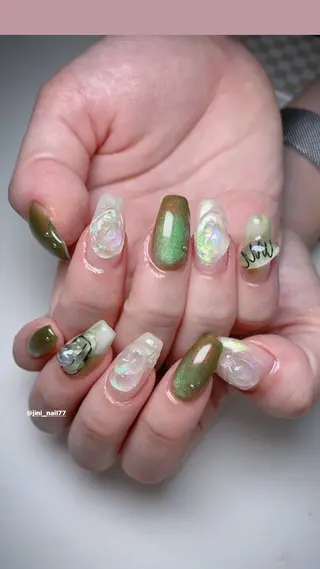 ネイル JINI NAIL所属・ジニ ネイルのネイルデザイン