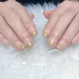ネイル whitening salon WHITE 名古屋栄店所属・WHITE nail 栄店のネイルデザイン