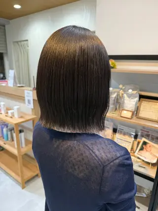 ミディアム 島 歩那のヘアスタイル
