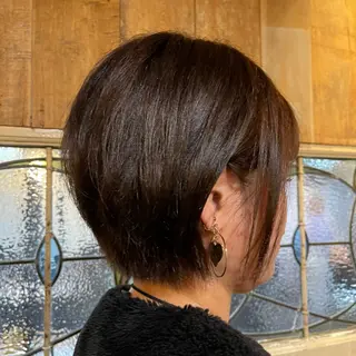 ショート Colore（コローレ）所属・顔タイプ/ダブルカラ ー/りりかのヘアスタイル