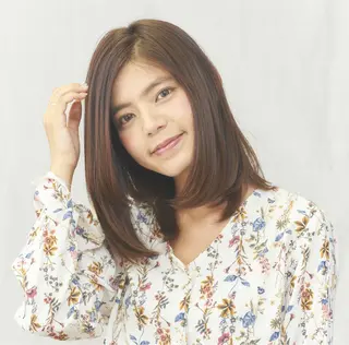 セミロング カラー ヘアケア特化型サロン newi 京橋のヘアスタイル