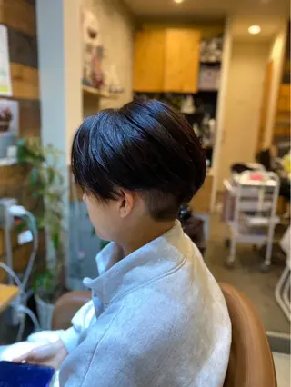 ショート カラー hair make FeeL【ヘアーメイクフィール】所属・平松 舞衣のヘアスタイル