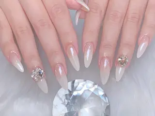 ネイル 《 Nai-chan AKANE 》のネイルデザイン