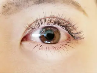 マツエク・マツパ ジュニア　アイリスト ネイリストの眉毛・アイブロウイメージ