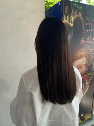 ロング カラー 臼井 いづみのヘアスタイル