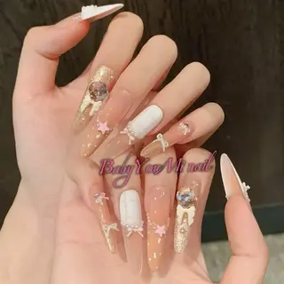 ネイル 相沢 さやかのネイルデザイン