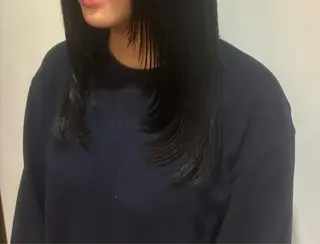 ロング レナーク イスト ひとみのヘアスタイル