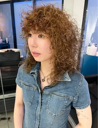 ロング パーマ スパイラルパーマ 🌐hina⭐️のヘアスタイル