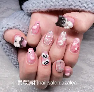 ネイル R inのネイルデザイン