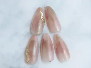 ネイル FIRST 姪浜 Jrネイリスト　aiのネイルデザイン