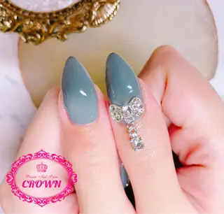 ネイル CROWN プライベートサロンのネイルデザイン