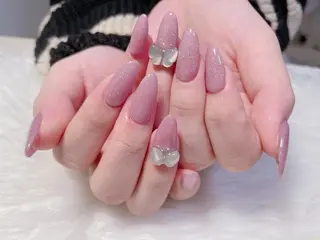 ネイル 桃山 莉緒のネイルデザイン