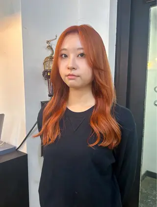 ロング カラー ハイトーンカラー ⭐️NAZUNAのヘアスタイル