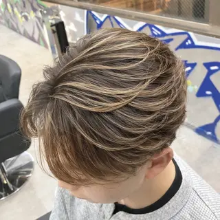 メンズ kearny 北千住所属・メンズバレイヤージュ 🔥千咲斗のヘアスタイル