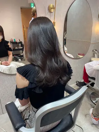 セミロング 新宿/韓国レイヤー/ 顔周りカット松本美晴のヘアスタイル