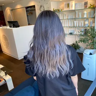 セミロング W_SALON ［触れたくなる艶髪］のヘアスタイル