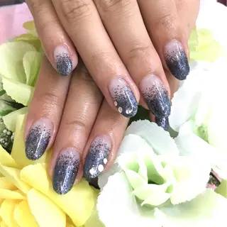 ネイル e.nail所属・和賀井 恵理のネイルデザイン