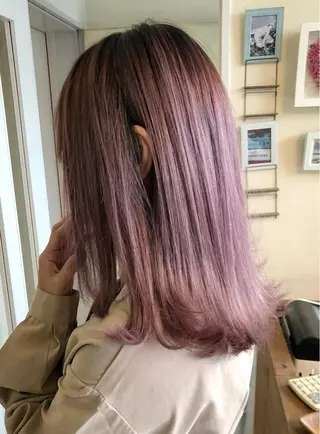 ショート 韓国レイヤー外国人風 透明感カラー髪質改善のヘアスタイル