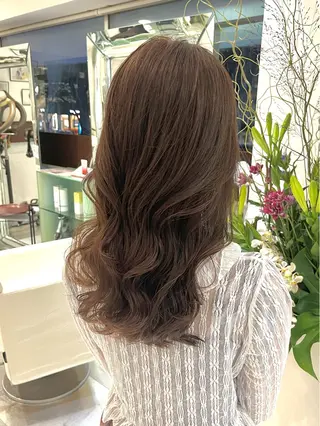 ロング パーマ コテ巻き風パーマ 藤澤　知彌のヘアスタイル