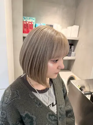 カラー 🐖 やぶたはるや🐖のヘアスタイル