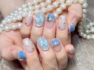 ネイル Queenie 🦋のネイルデザイン