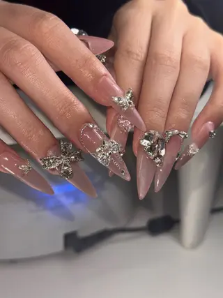 ネイル Nail Salon L'arc所属・💊大阪/心斎橋 moni🧠のネイルデザイン