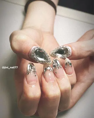 ネイル JINI NAIL所属・ジニ ネイルのネイルデザイン