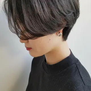 カラー ショート iplus✴ まつげ、眉毛、耳つぼのマツエク・マツパデザイン