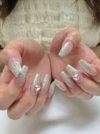 ネイル nail salon CAREY 🎀のネイルデザイン