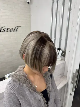 カラー 💛最強ハイトーン 🐝chan🍯のヘアスタイル