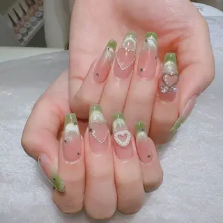 ネイル Queens ゲンのネイルデザイン