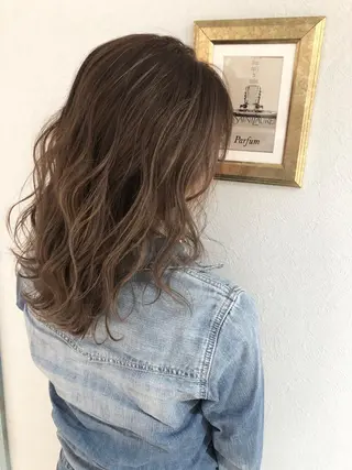 ミディアム 髪質改善　縮毛の達人 矢井由真のヘアスタイル