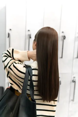 ロング カラー navile 銀座 角田 龍太のヘアスタイル