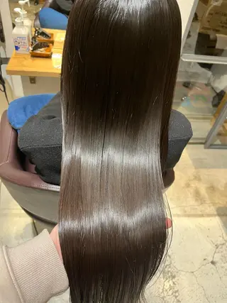 ロング diar／Saori 透明感カラー🤍のヘアスタイル