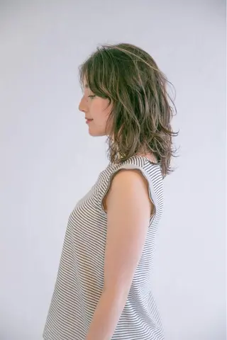 セミロング 髪質改善ストレート、 カラー清野雄大のヘアスタイル