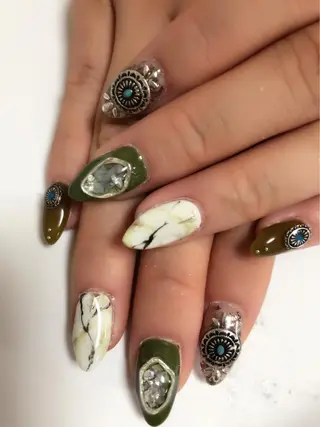 ネイル 安藤 Charlotteのネイルデザイン