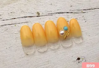 ネイル rstyle Nails所属・新井 智美のネイルデザイン