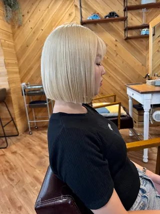 ショート カラー little×PORTO 元町店所属・藤本 あさひのヘアスタイル