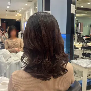 ミディアム パーマ コテ巻きパーマ💙 シノヤユイのヘアスタイル