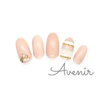 ネイル Avenir 表参道 nail＆eye予約のネイルデザイン