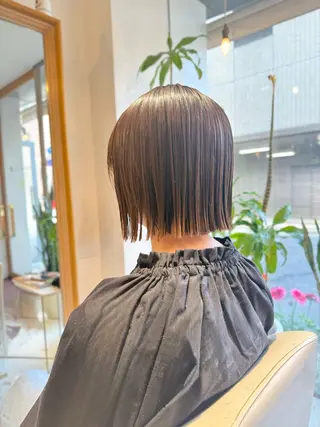 ショート カラー 安永 涼のヘアスタイル