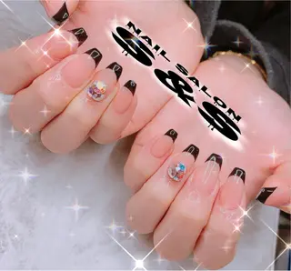 ミディアム ネイル S&S 村田小百合のネイルデザイン