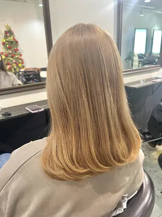 ロング カラー 🌈カラー特化 ハイトーンけいと🌈のヘアスタイル