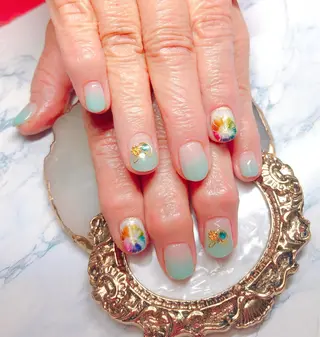 ネイル CROWN プライベートサロンのネイルデザイン