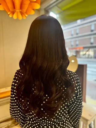 ミディアム NICCOLO室見 Erinaのヘアスタイル