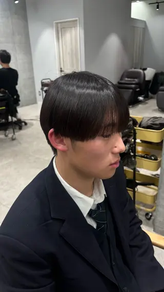 メンズ りお/艶カラ ー/レイヤーカットのヘアスタイル