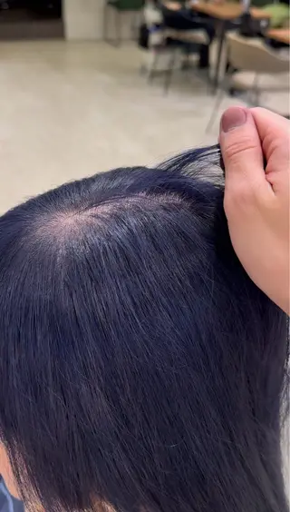 ロング VIEW SHINSAIBASHI所属・ハイトーンカラー/ 艶髪カラー/タクミのヘアスタイル