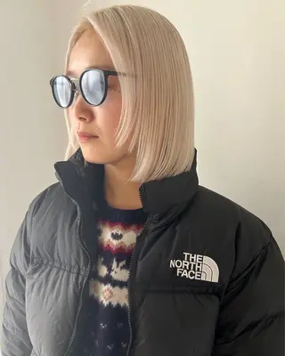 ショート カラー Loom.所属・村上雅人 ナチュラルモードのヘアスタイル