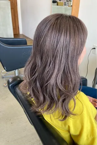 セミロング 平野 朋未のヘアスタイル